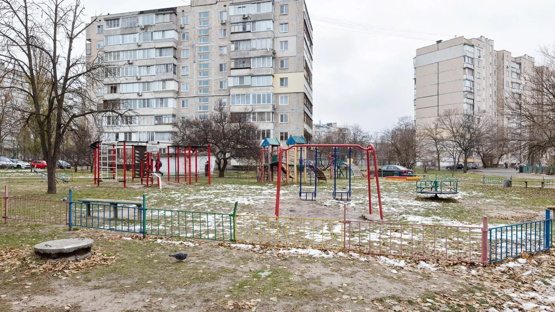 Apartment Апартаменти Дарницька Площа Kyiv